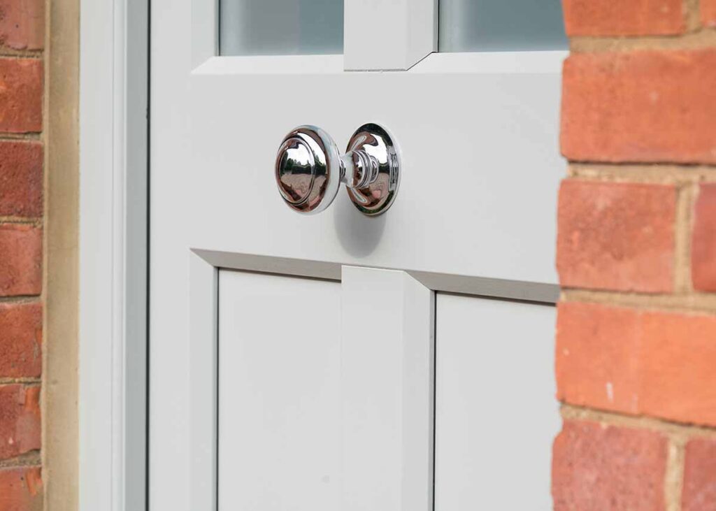 evolution-front-door-with-door-knob