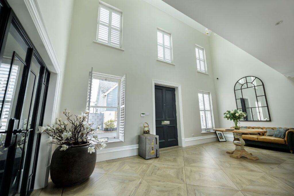 Bygone Symphony sash windows on a listed building in Buckinghamshire