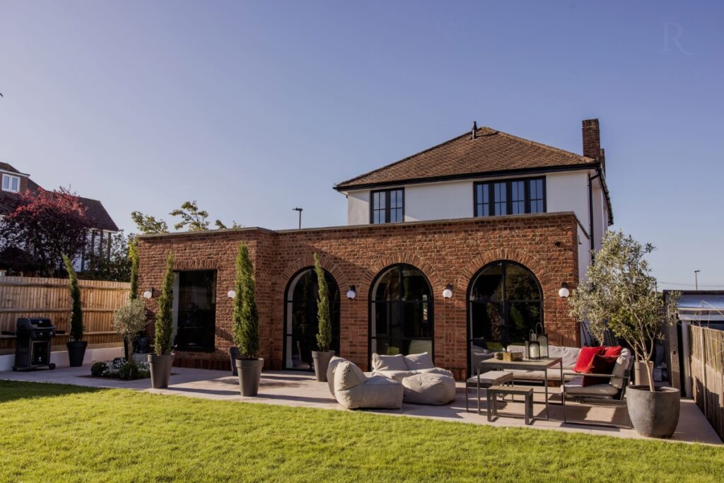 Aluminium windows on an Oxfordshire home